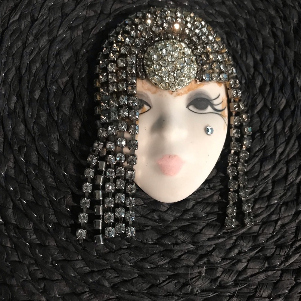 Vintage Porcelain Ladies Face Brooch